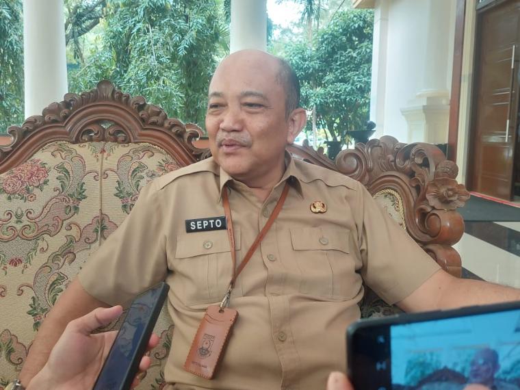 Kepala Disnakertrans Banten, Septo Kalnadi. (Foto: TitikNOL)