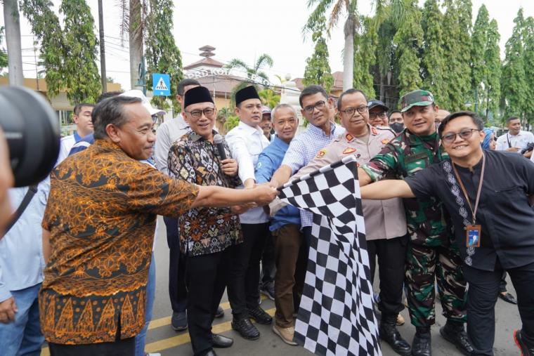 Pelepasan 1.800 pemudik di halaman Kantor Wali Kota Cilegon.