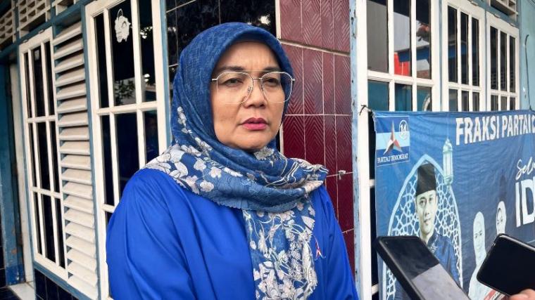 Ketua Dewan Pimpinan Cabang (DPC) Partai Demokrat Nuraeni. (Foto: TitikNOL)