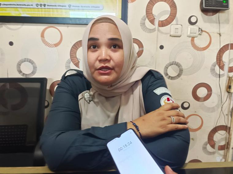 Koordinator Divisi Penanganan Pelanggaran dan Penyelesaian Sengketa Bawaslu Kota Cilegon, Eneng Nurbaeti. (Foto: TitikNOL)