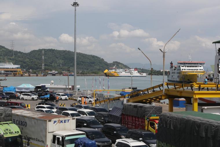 Suasana di Pelabuban Merak (Istimewa)