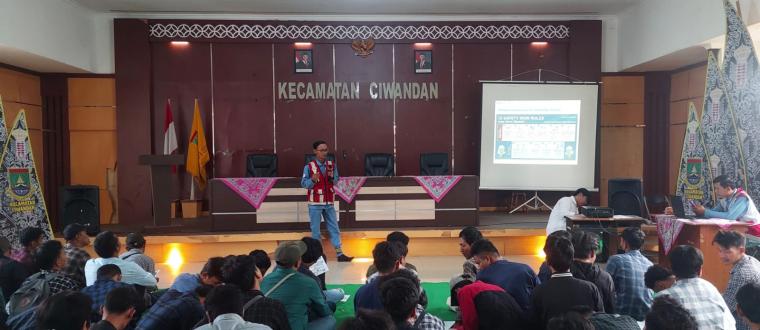 Suasana pelatihan keselamatan dan keamanan bagi 116 warga dari tiga kelurahan yang diselenggarakan KPSE Services Indonesia. (Foto: TitikNOL)