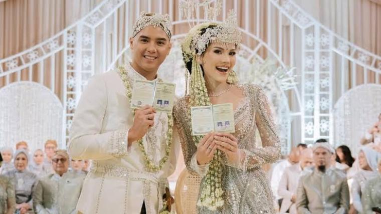 Al Ghazali dan Alyssa Daguise. (Foto: Disway)