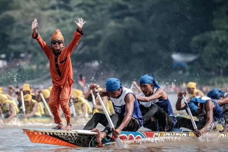 Festival Pacu Jalur. (Dok: Amira Riau)
