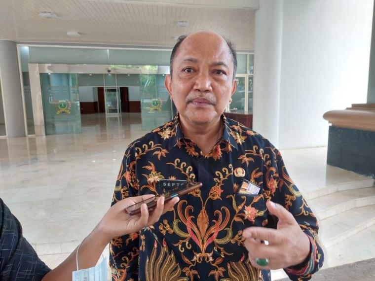 Kepala Dinas Tenaga Kerja dan Transmigrasi atau Disnakertrans Provinsi Banten, Septo Kalandai. (Foto: TitikNOL)