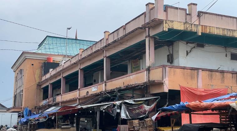 Gedung Pasar Induk Rau Kota Serang (foto: Dok. TitikNOL)