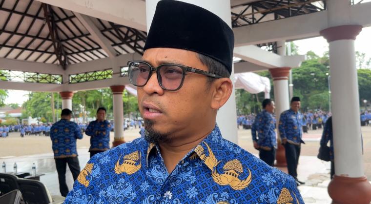 Kadindikbud Kota Serang Ahmad Nuri saat diwawancarai
