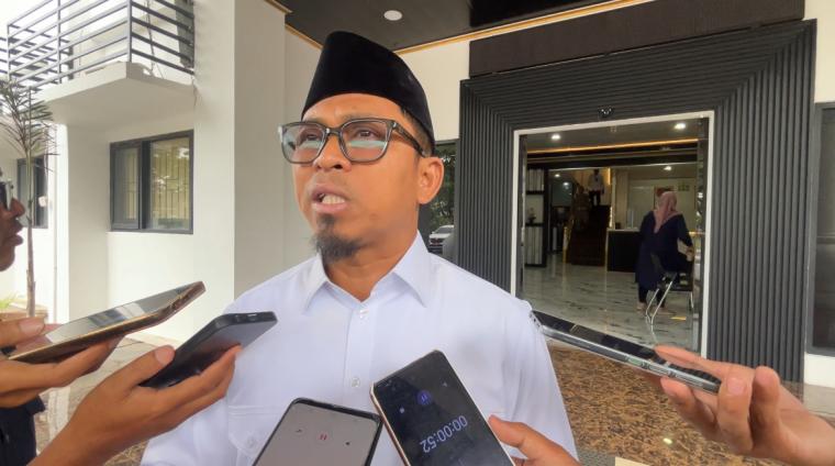 Kadindikbud Kota Serang Ahmad Nuri saat diwawancarai