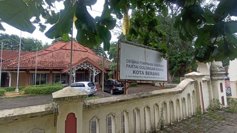 Aset Gedung Disparpora yang dipakai Partai Golkar.