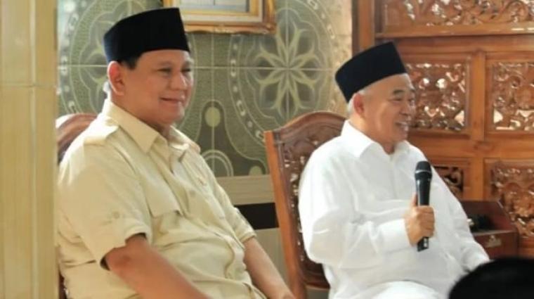 Prof. Asep Saifuddin Chalim saat foto bersama Presiden Prabowo di salah satu acara di Jakarta (ist)