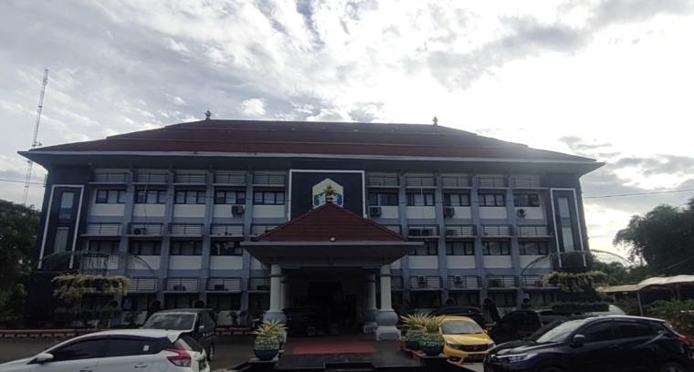 Kantor Wali Kota Serang dan Wakil Wali Kota Serang.